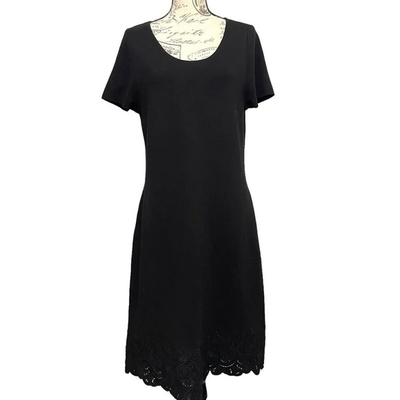 Talbots Embroidered Eyelet Bottom Shift Dress Size Large Black Short Sleeve Midi - Picture 8 of 9